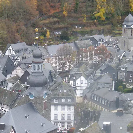Haus An Der Rur - 5 Mitten In Apartamento Monschau