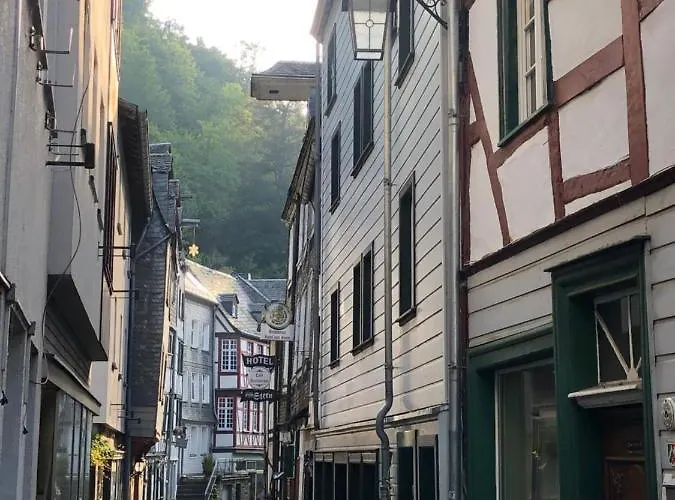 Haus An Der Rur - 5 Mitten In