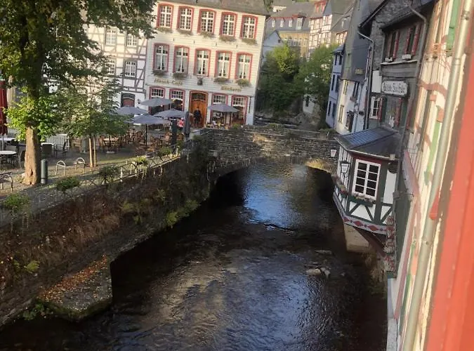 Haus An Der Rur - 5 Mitten In Lägenhet